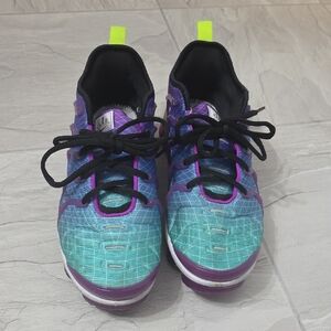 Nike Women's Athletic Shoes in Teal and Purple
